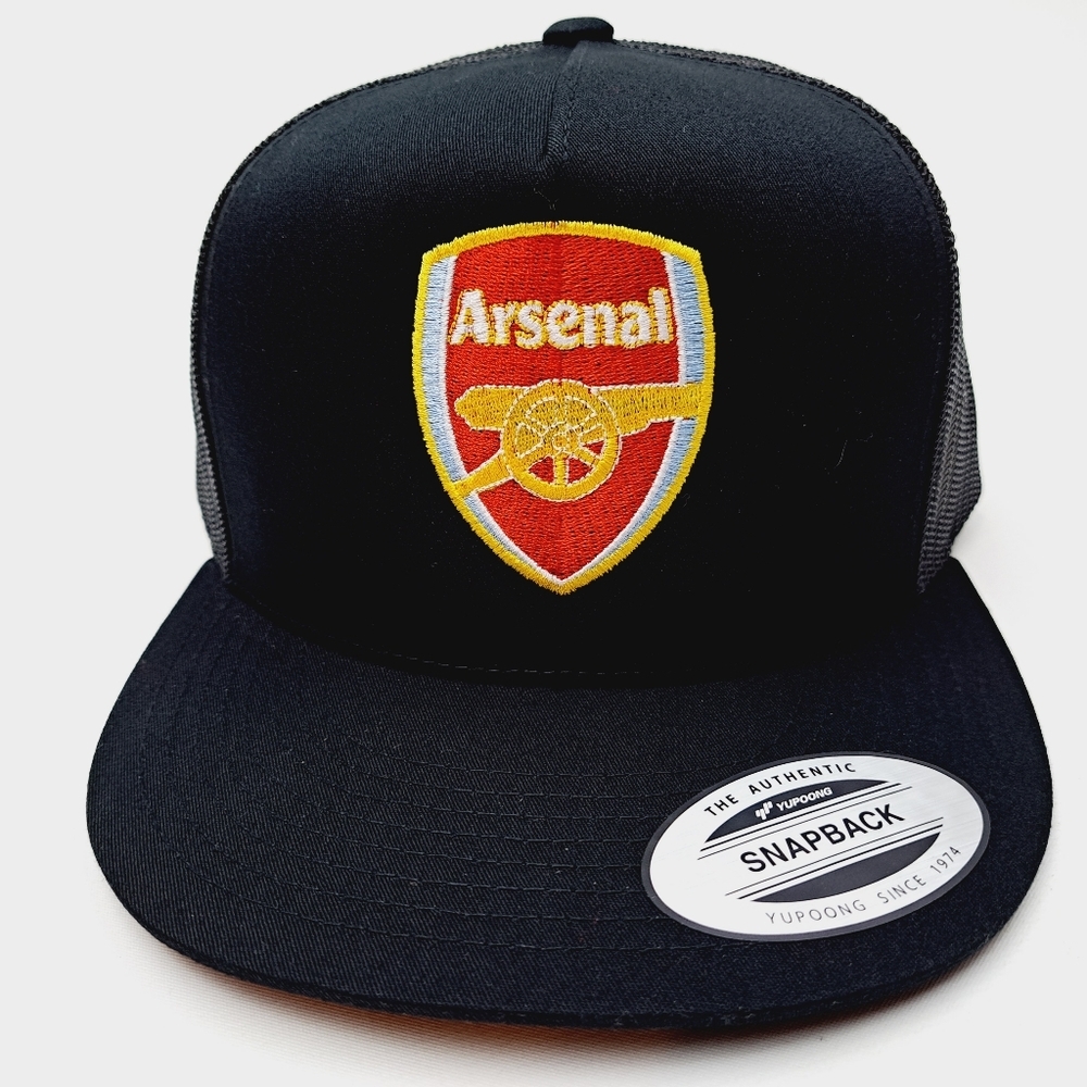 Arsenal Football Club Flat Bill Trucker Mesh Snapback Cap Hat Black